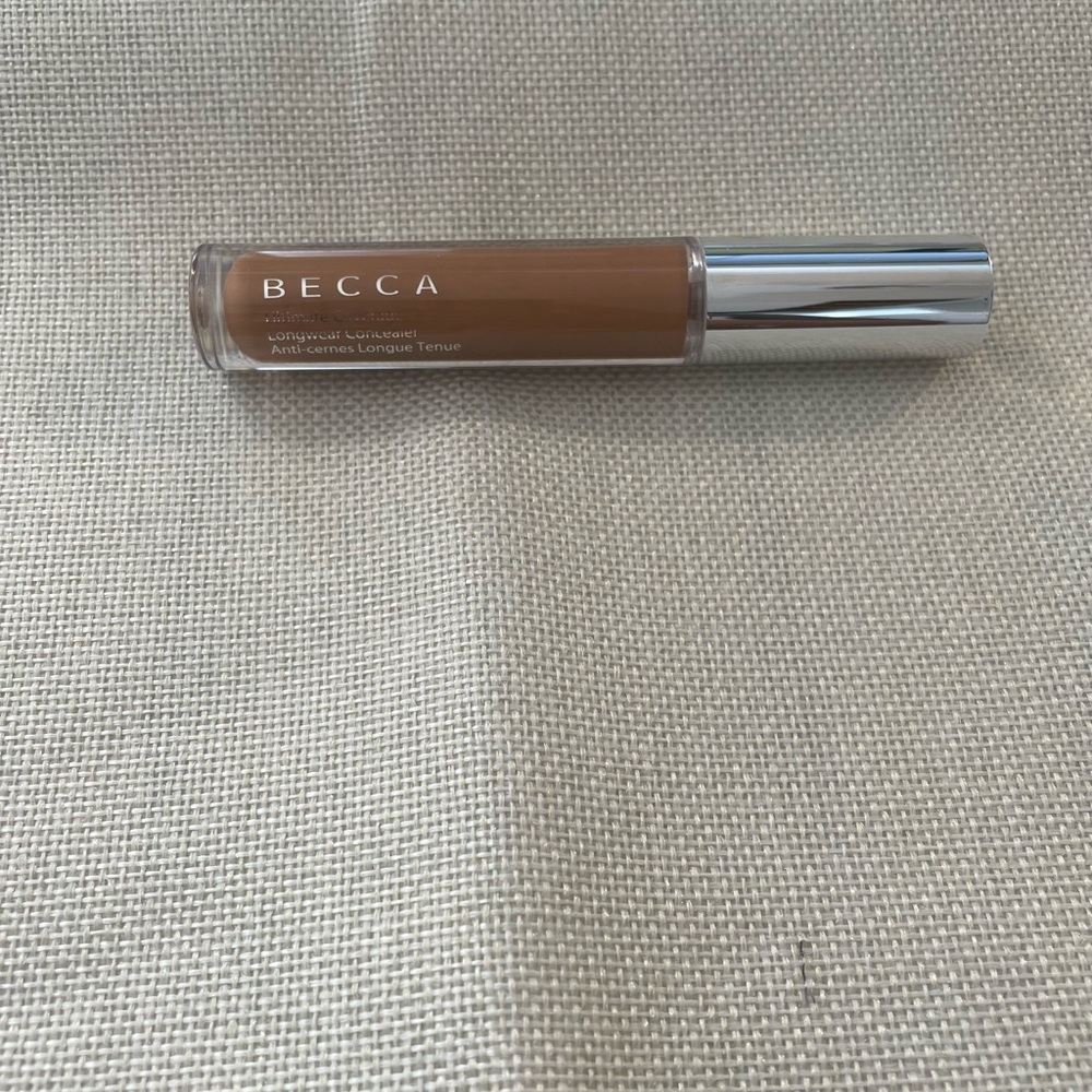 Becca Ultimate Coverage Concealer